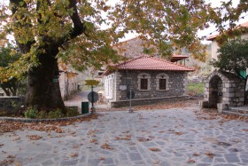 Το κεντρικό σταυροδρόμι του χωριού