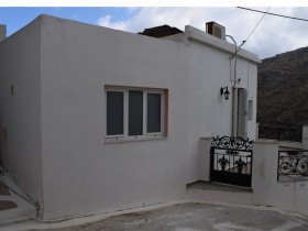 κτήριο 82
