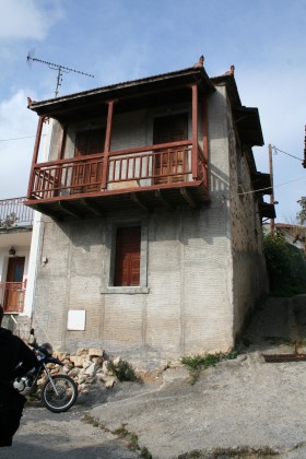 Επικάλυψη παλαιάς τοιχοποιίας 
