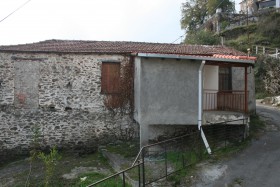 Προσάρτιση χώρου στον αρχικό όγκο του κτιρίου 