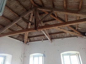 ΛΕΠΤΟΜΕΡΕΙΕΣ ΤΡΙΡΙΧΤΗΣ ΚΕΚΛΙΜΕΝΗΣ ΣΤΕΓΗΣ