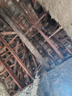 Στέγη Κτιρίου 26.