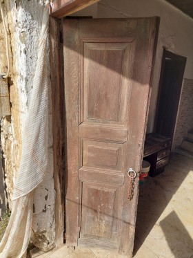 2. Λεπτομέρεια του φύλλου της πόρτας, κτίριο 78.