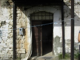 2. Εξωτερική Όψη εξώθυρας κτιρίου 78.