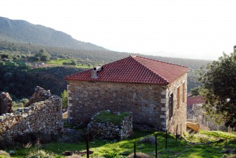 _ αυθεντικό παραδοσιακό κτίσμα με επεμβάσεις που δεν αλλοιώνουν τον αρχιτεκτονικό χαρακτήρα