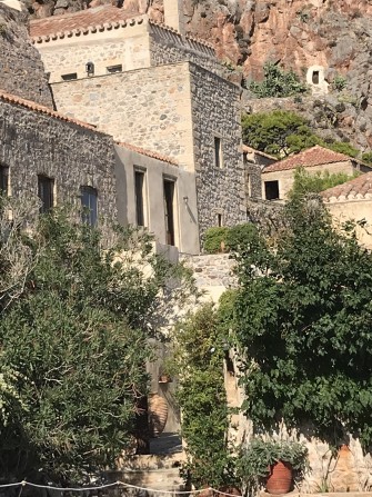 Οι αποκαταστάσεις δεν έχουν αλλοιώσει το χαρακτήρα της Μονεμβασιάς