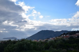 5. Φυγή προς τον Άγιο Ιωάννη από τον δρόμο προς τους Μολάους