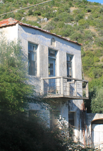 εικόνα 3: Εξώστης από μπετόν χωρίσ στηρίξεις
