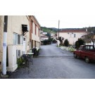 Ασφαλτοστρωμένος δρόμος μεγάλου πλάτους(κοντά στον κεντρικό)