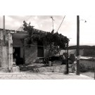 Συνεπίπεδη Αυλή με το δρόμο