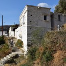 Μέτρια διατηρημένο κτίριο