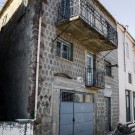Επίχρισμα με κυψέλες επί εποχής Παπαδόπουλου